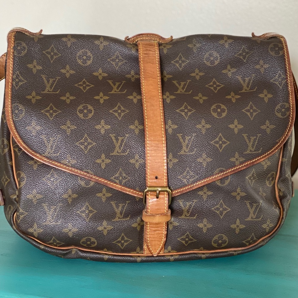 Authentic Louis Vuitton Saumur 35